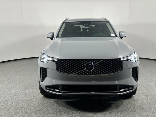 2025 Volvo XC90 B6 Ultra