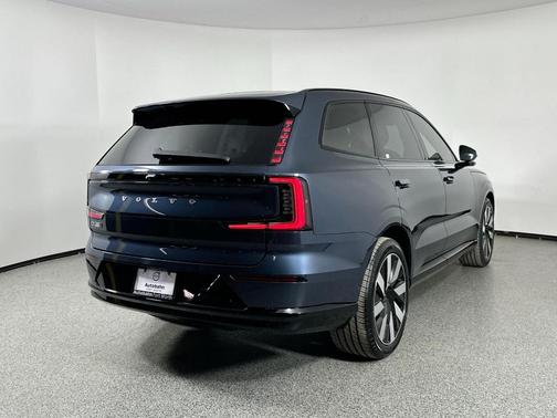 2025 Volvo EX90 Twin Motor Ultra