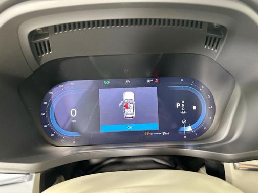 2025 Volvo XC60 B5 Ultra