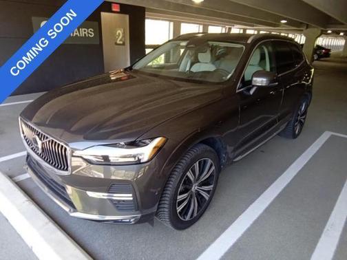 2022 Volvo XC60 B6 Inscription