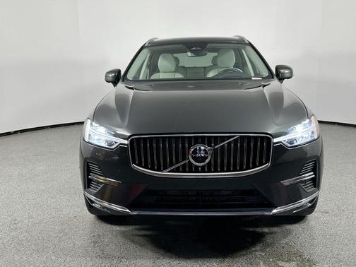 2022 Volvo XC60 B6 Inscription