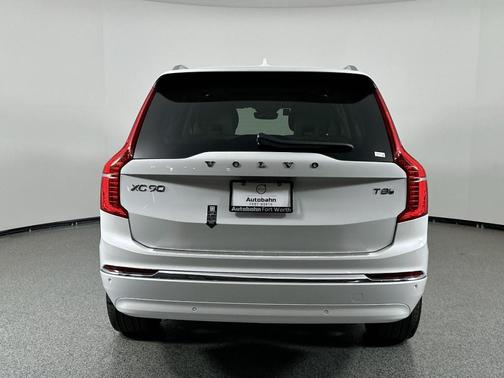 2025 Volvo XC90 Plug-In Hybrid T8 Ultra 6-Seater