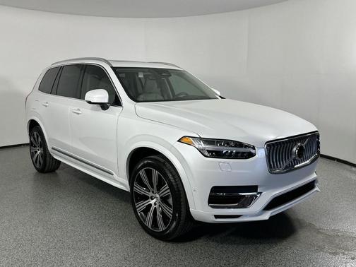 2025 Volvo XC90 Plug-In Hybrid T8 Ultra 6-Seater