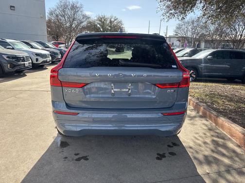 2023 Volvo XC60 B5 Core