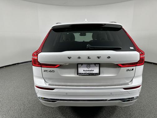 2022 Volvo XC60 B6 Inscription