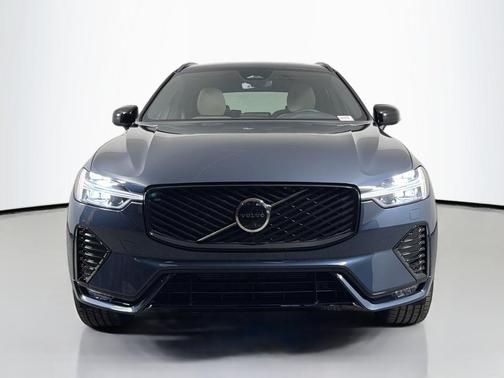 Denim Blue Metallic 2026 Volvo XC60 B5 Plus