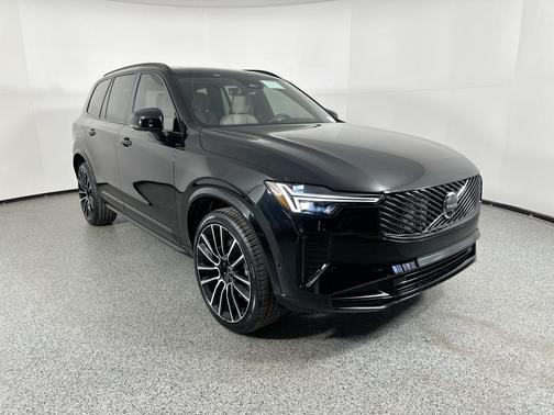2026 Volvo XC90 B6 Ultra Dark Theme 7-Seater