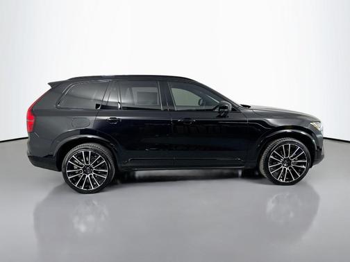 2026 Volvo XC90 B6 Ultra Dark Theme 7-Seater