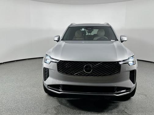2025 Volvo XC90 Plug-In Hybrid T8 Plus 7-Seater