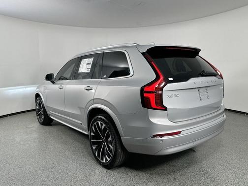 2025 Volvo XC90 Plug-In Hybrid T8 Plus 7-Seater