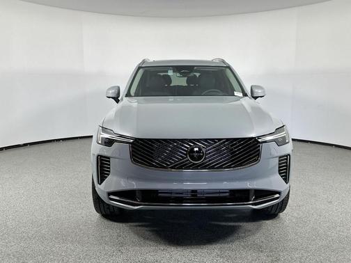 2025 Volvo XC90 Plug-In Hybrid T8 Ultra 6-Seater