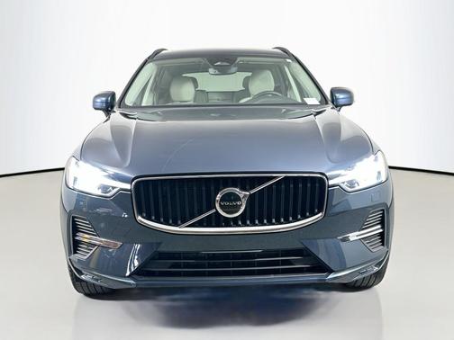 2023 Volvo XC60 B5 Core