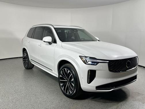2025 Volvo XC90 Plug-In Hybrid T8 Ultra 7-Seater