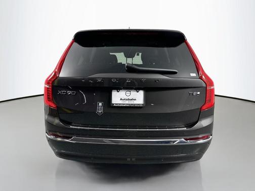 2025 Volvo XC90 Plug-In Hybrid T8 Plus 7-Seater