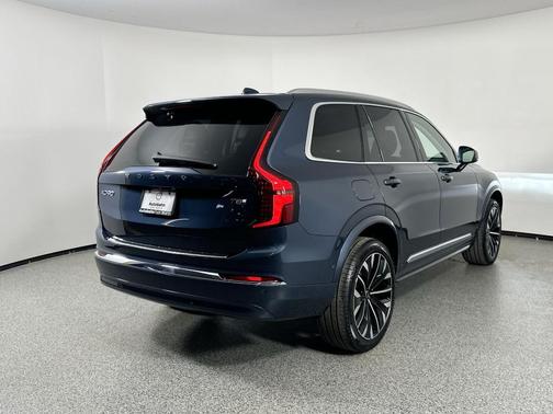 2025 Volvo XC90 Plug-In Hybrid T8 Ultra 7-Seater