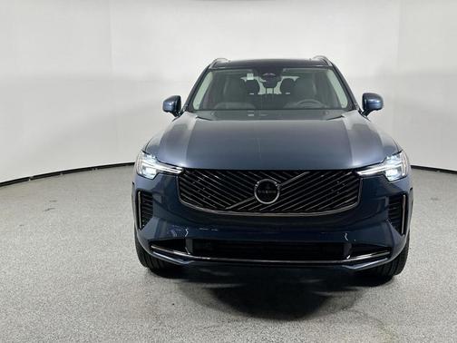 2025 Volvo XC90 Plug-In Hybrid T8 Ultra 7-Seater
