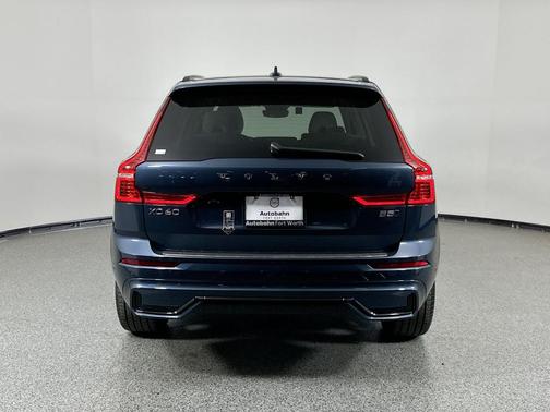 2025 Volvo XC60 B5 Ultra