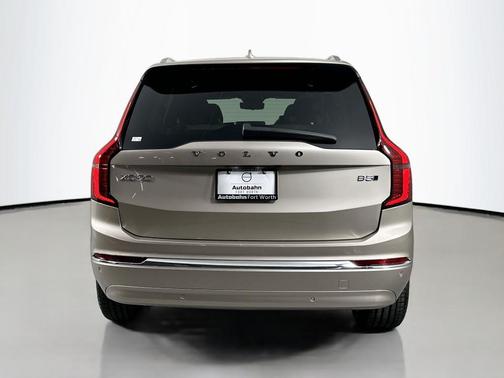 2026 Volvo XC90 B5 Core