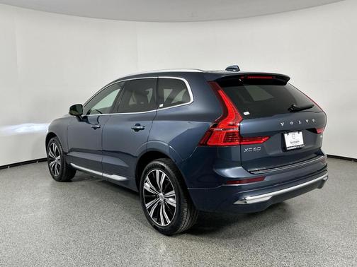 2022 Volvo XC60 B5 Inscription
