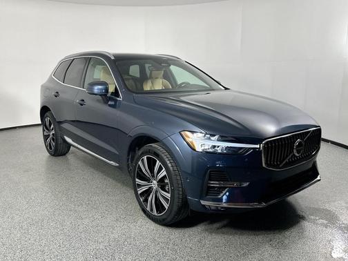 2022 Volvo XC60 B5 Inscription