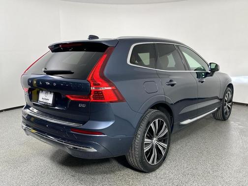 2022 Volvo XC60 B5 Inscription