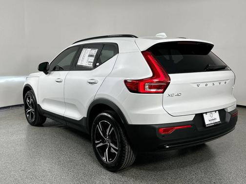 2026 Volvo XC40