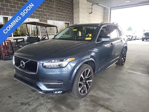 2019 Volvo XC90 T6 Momentum