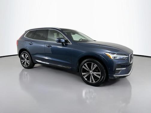 2023 Volvo XC60 B5 Plus Bright Theme