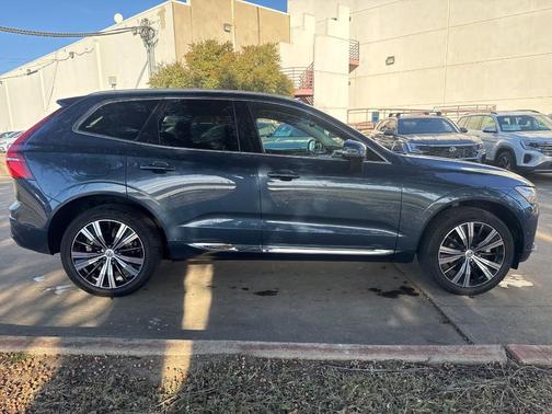 2023 Volvo XC60 B5 Plus Bright Theme