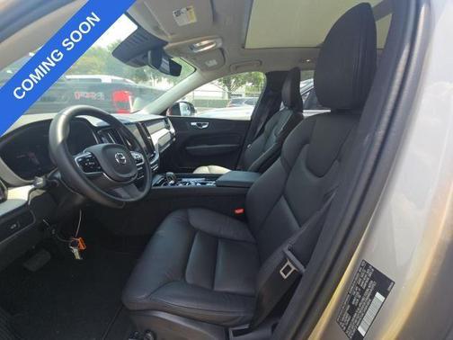 2025 Volvo XC60 B5 Plus