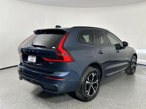 2026 Volvo XC60 B5 Core