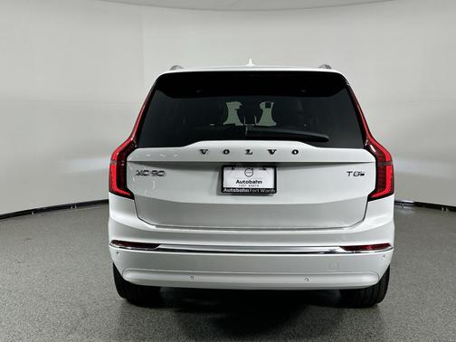 2025 Volvo XC90 Plug-In Hybrid T8 Plus 7-Seater