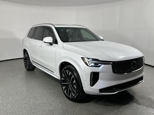 2025 Volvo XC90 Plug-In Hybrid T8 Plus 7-Seater