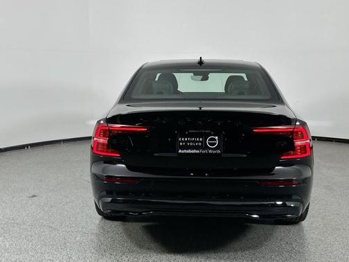 2024 Volvo S60 B5 Plus Black Edition