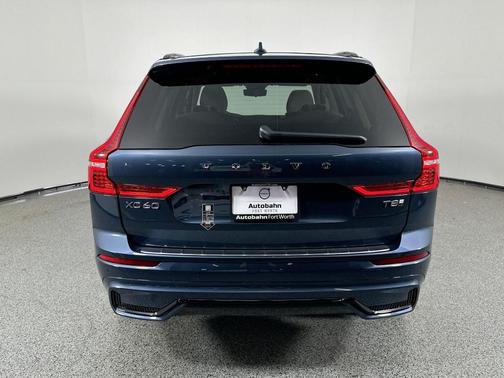 2025 Volvo XC60 Plug-In Hybrid T8 Plus