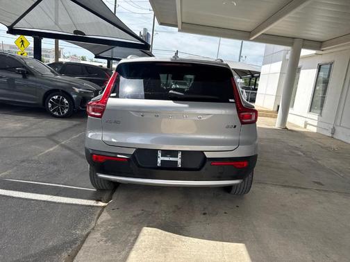 Silver 2024 Volvo XC40 B5 Plus Bright Theme