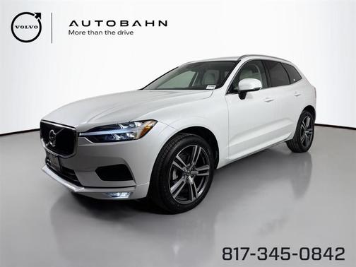 Crystal White Metallic 2021 Volvo XC60 T5 Momentum