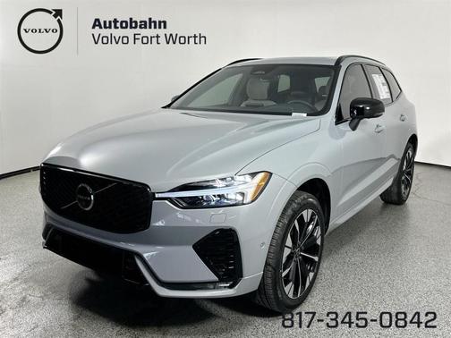 2026 Volvo XC60 B5 Plus Dark Theme