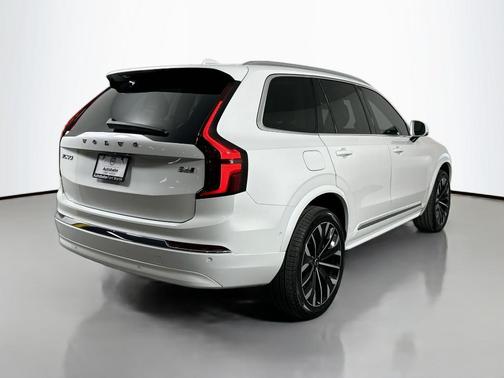 2026 Volvo XC90 B6 Ultra 7-Seater