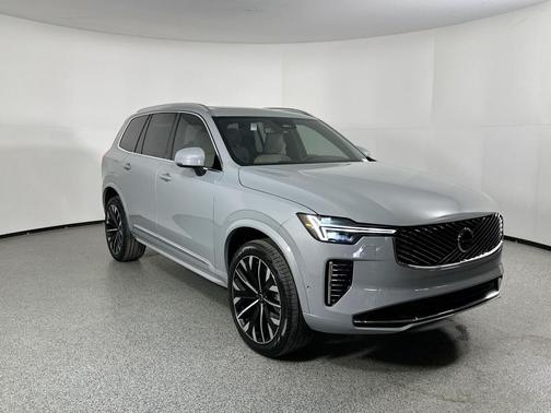 2025 Volvo XC90 B5 Plus 7-Seater