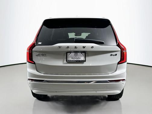 2026 Volvo XC90 B6 Plus 6-Seater