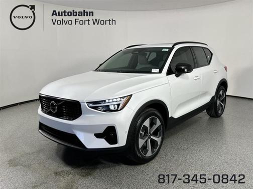 2026 Volvo XC40 B5 Plus