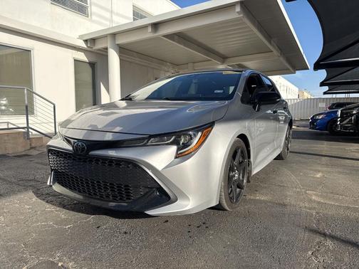 2022 Toyota Corolla Hatchback SE