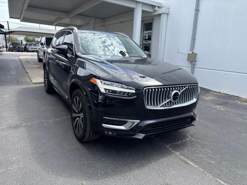 Onyx Black Metallic 2023 Volvo XC90 B6 Plus 7-Seater