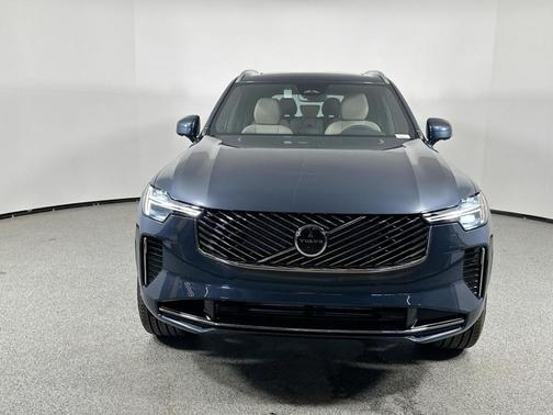 2025 Volvo XC90 Plug-In Hybrid T8 Plus 7-Seater
