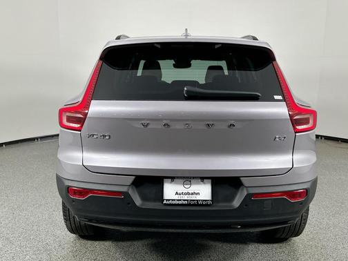 2026 Volvo XC40