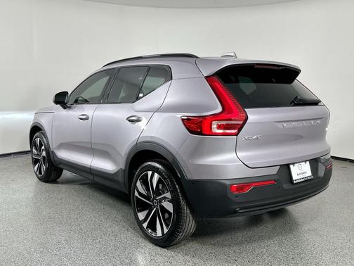 2026 Volvo XC40