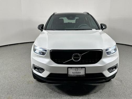 2021 Volvo XC40 T5 R-Design