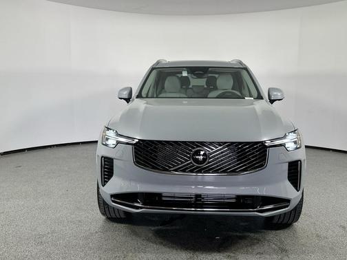 2025 Volvo XC90 Plug-In Hybrid T8 Ultra 7-Seater