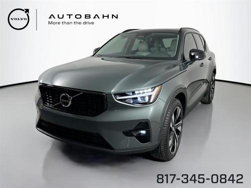 Forest Green 2026 Volvo XC40 B4 Plus